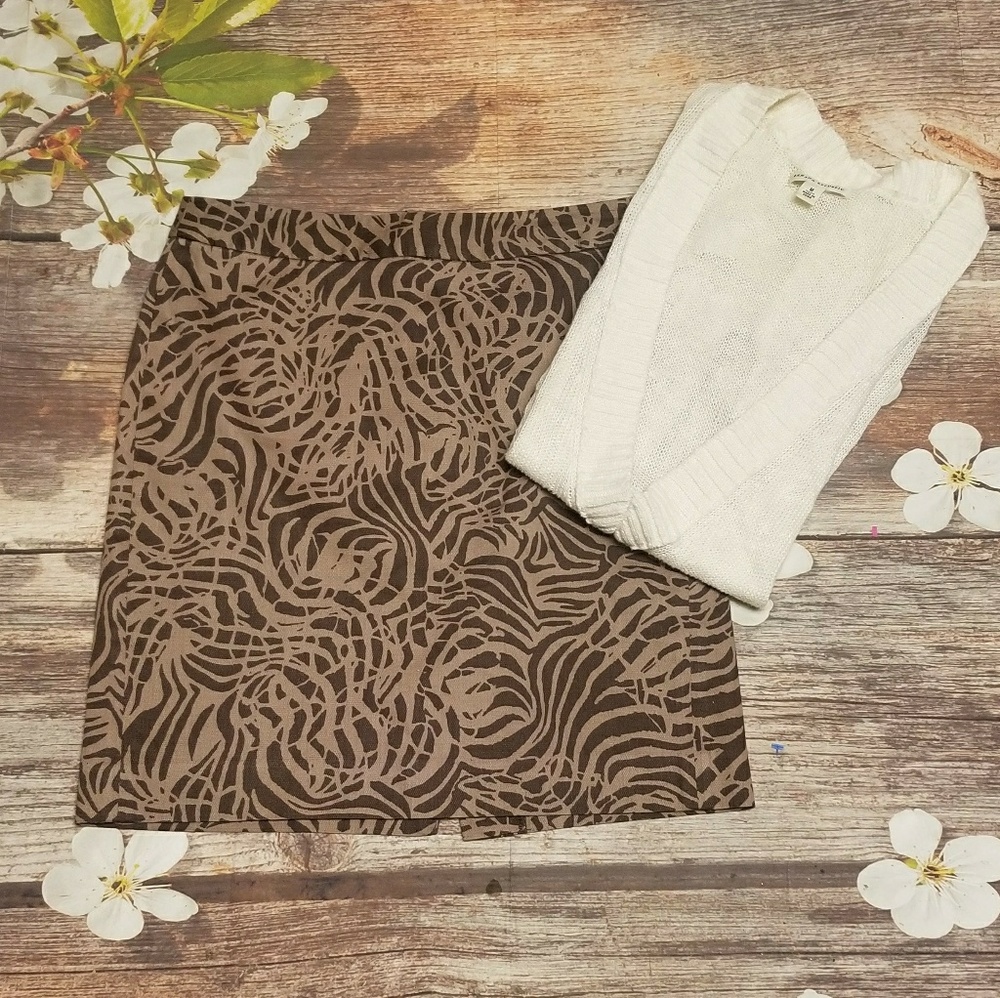 Banana Republic animal print skirt Sz 2